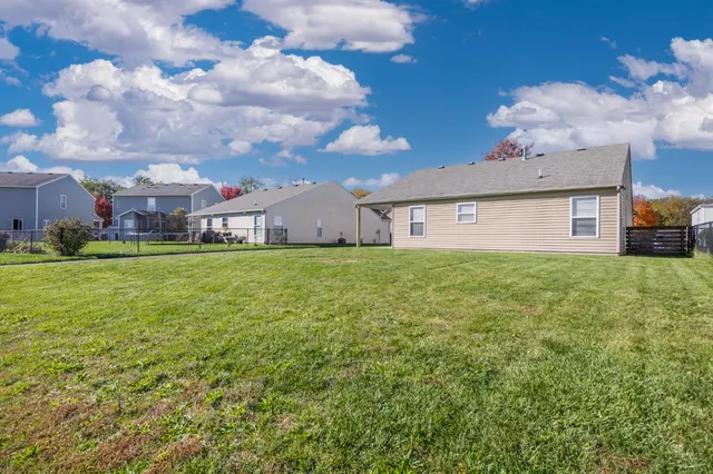 $240,000 | 822 Westpointe Drive, Shelbyville, IN 46176