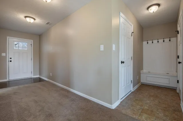 $240,000 | 822 Westpointe Drive, Shelbyville, IN 46176