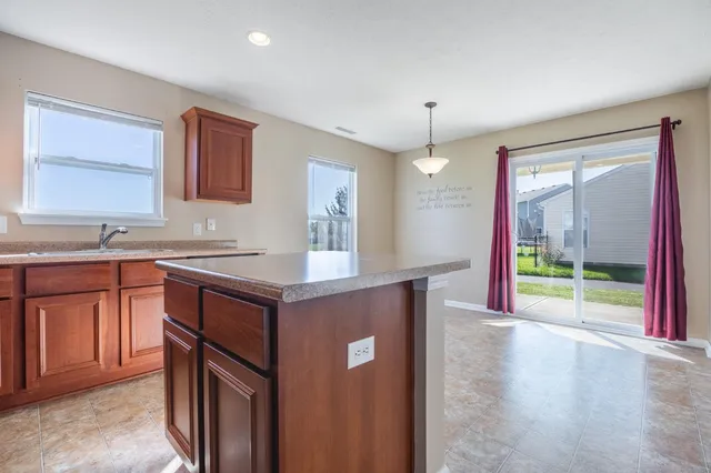 $240,000 | 822 Westpointe Drive, Shelbyville, IN 46176