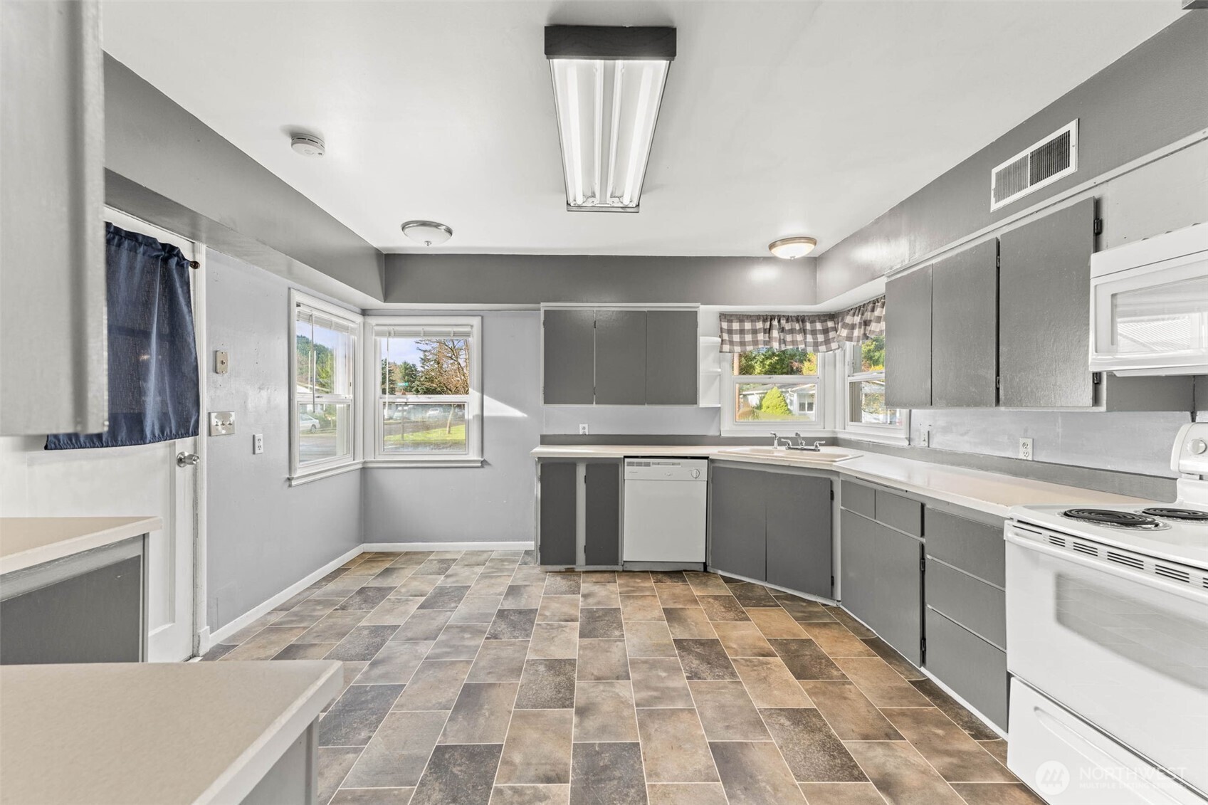 189 4th Street Morton, WA 98356 - Photo 25 of 40