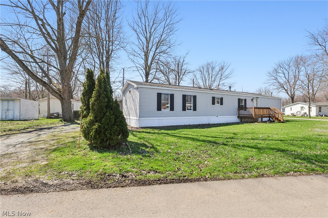 6800 Lake Road West, Unit 21 Geneva, OH 44041 - Photo 2 of 20