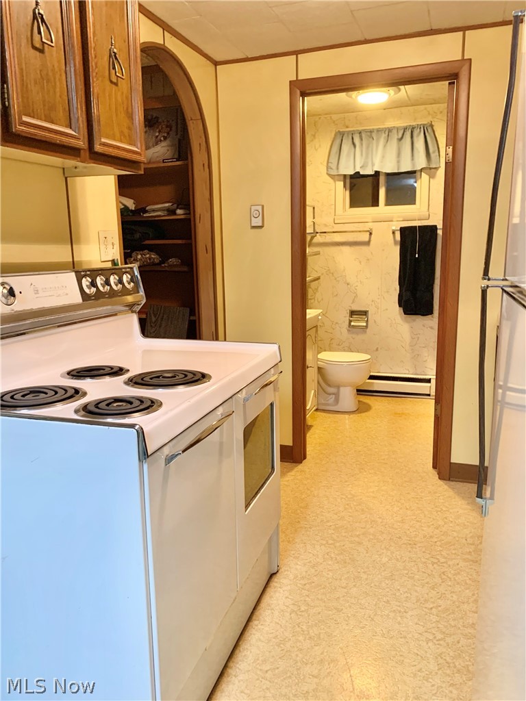 1045 Two Ridge Road Wintersville, OH 43953 - Photo 24 of 35 Apartment kitchen