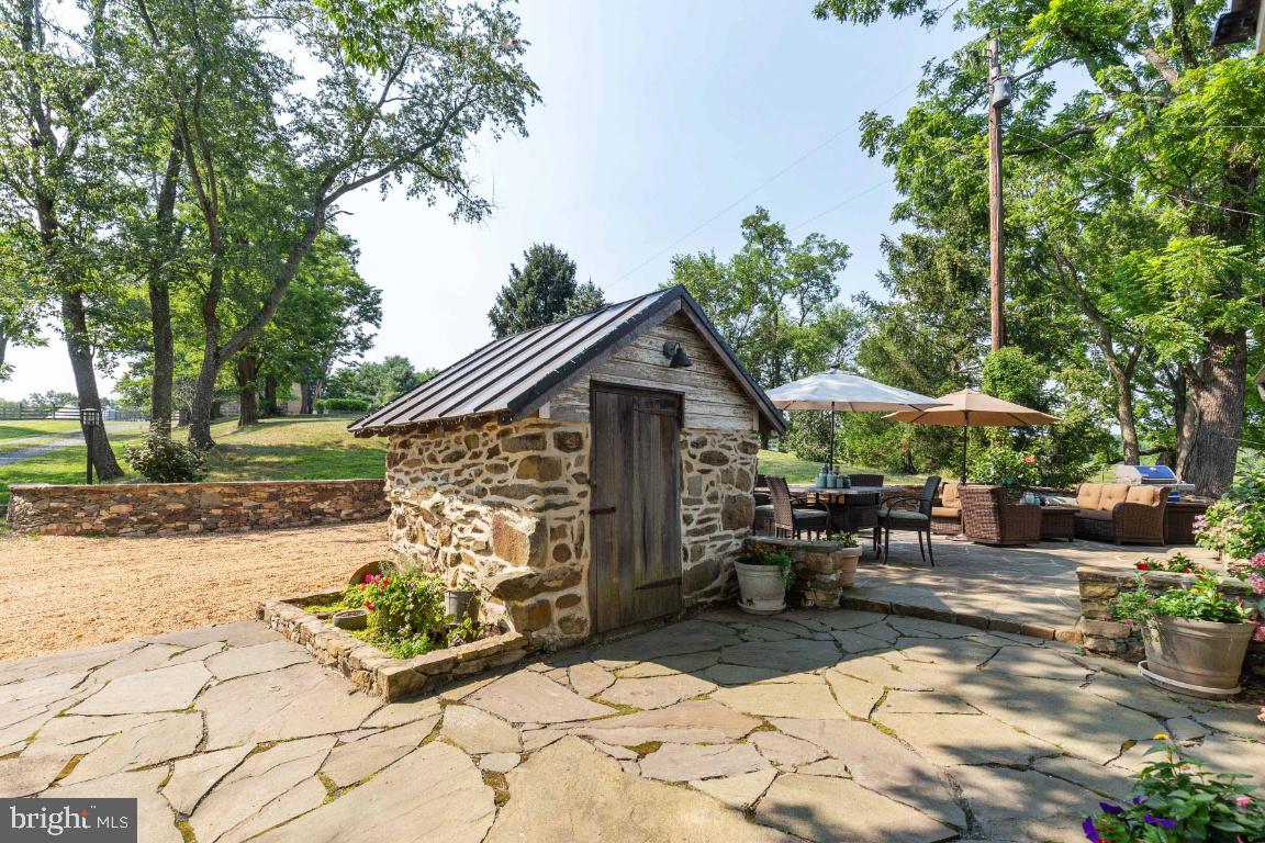 16191 Hamilton Station Road Waterford, VA 20197 - Photo 48 of 94 Stone garden shed