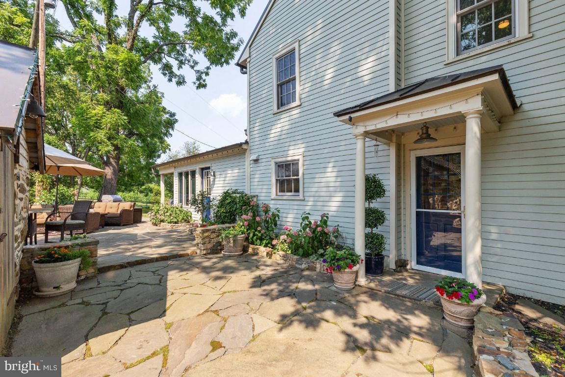 16191 Hamilton Station Road Waterford, VA 20197 - Photo 49 of 94 Peaceful backyard oasis
