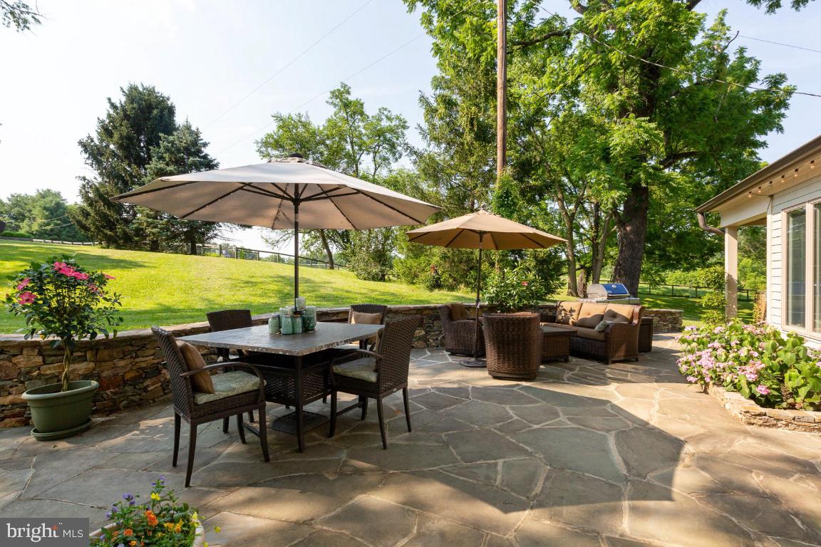 16191 Hamilton Station Road Waterford, VA 20197 - Photo 50 of 94 Patio