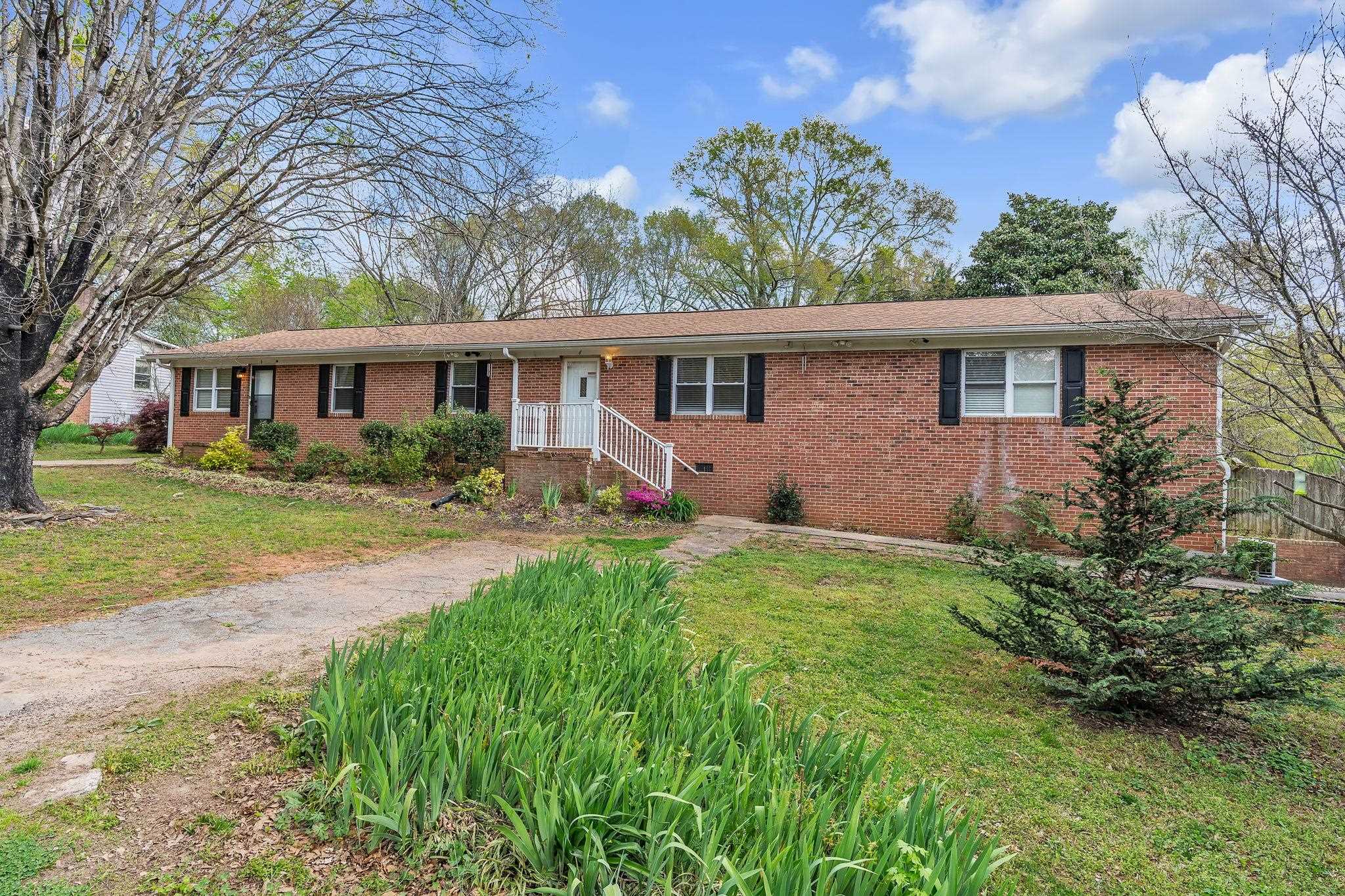 4 Easy Street Taylors, SC 29687 - Photo 2 of 38