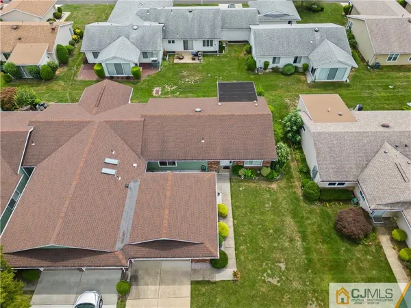 $349,900 | 332 C Quinton Drive, Unit 332C, Monroe Township, NJ 08831