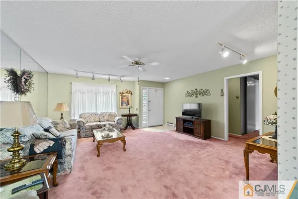 $349,900 | 332 C Quinton Drive, Unit 332C, Monroe Township, NJ 08831