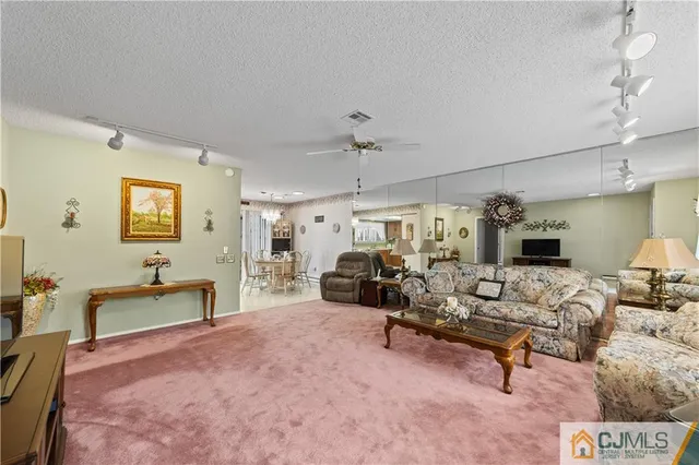 $349,900 | 332 C Quinton Drive, Unit 332C, Monroe Township, NJ 08831