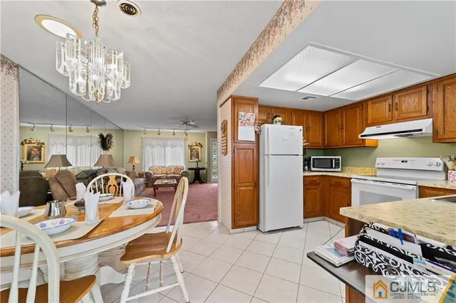 $349,900 | 332 C Quinton Drive, Unit 332C, Monroe Township, NJ 08831