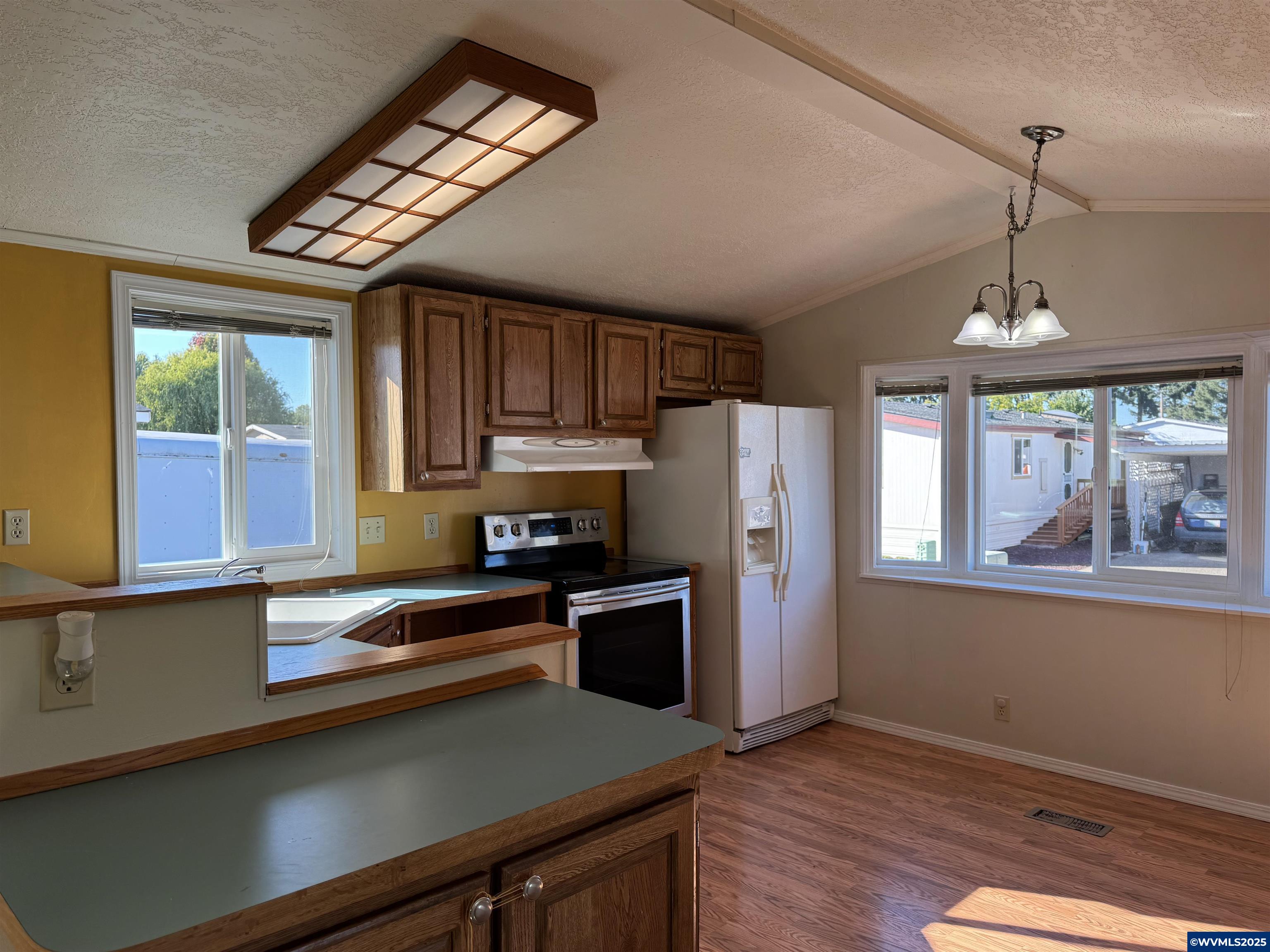 277 Edwards Road, Unit 140 Monmouth, OR 97361 - Photo 4 of 28 Gallery Image 4
