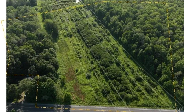 $90,000 | 8643 Smokey Hollow Road, Lysander, NY 13027