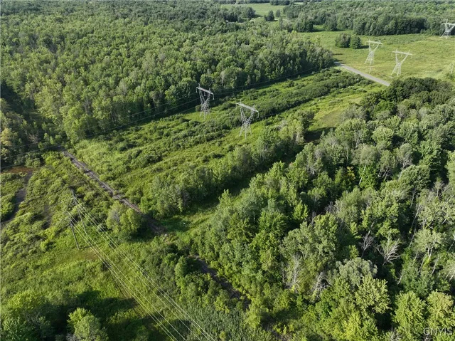 $90,000 | 8643 Smokey Hollow Road, Lysander, NY 13027