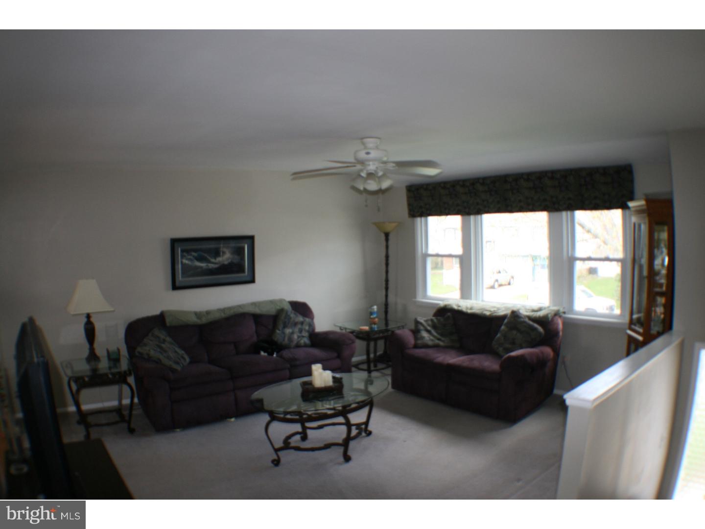 20 Bancroft Road Marlton, NJ 08053 - Photo 4 of 24 Living Room