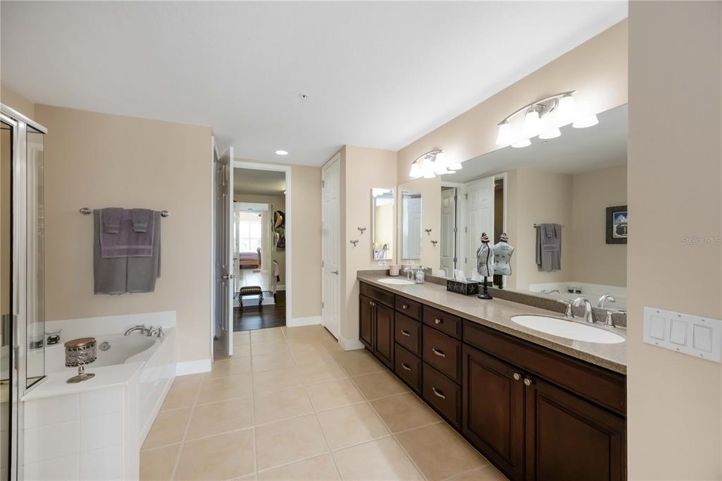 23619 Awabuki Drive, Unit 426 Venice, FL 34293 - Photo 32 of 84