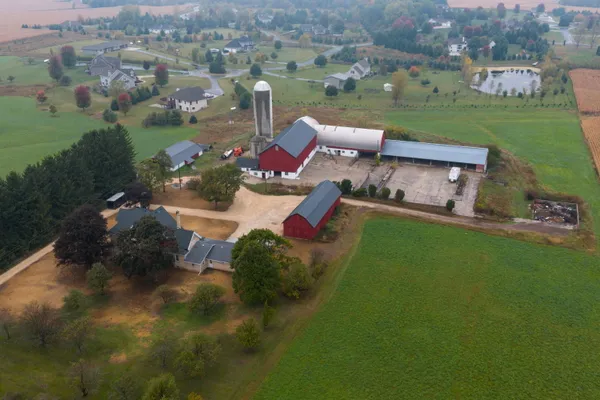 $995,000 | 5036 County Highway, West Bend, WI 53090