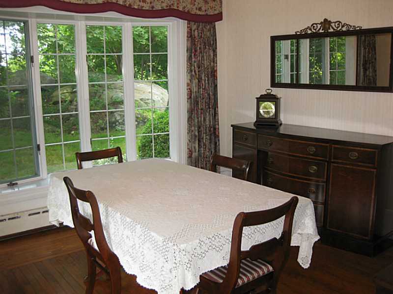 1125 Main Road Tiverton, RI 02878 - Photo 13 of 25 Dining Room.