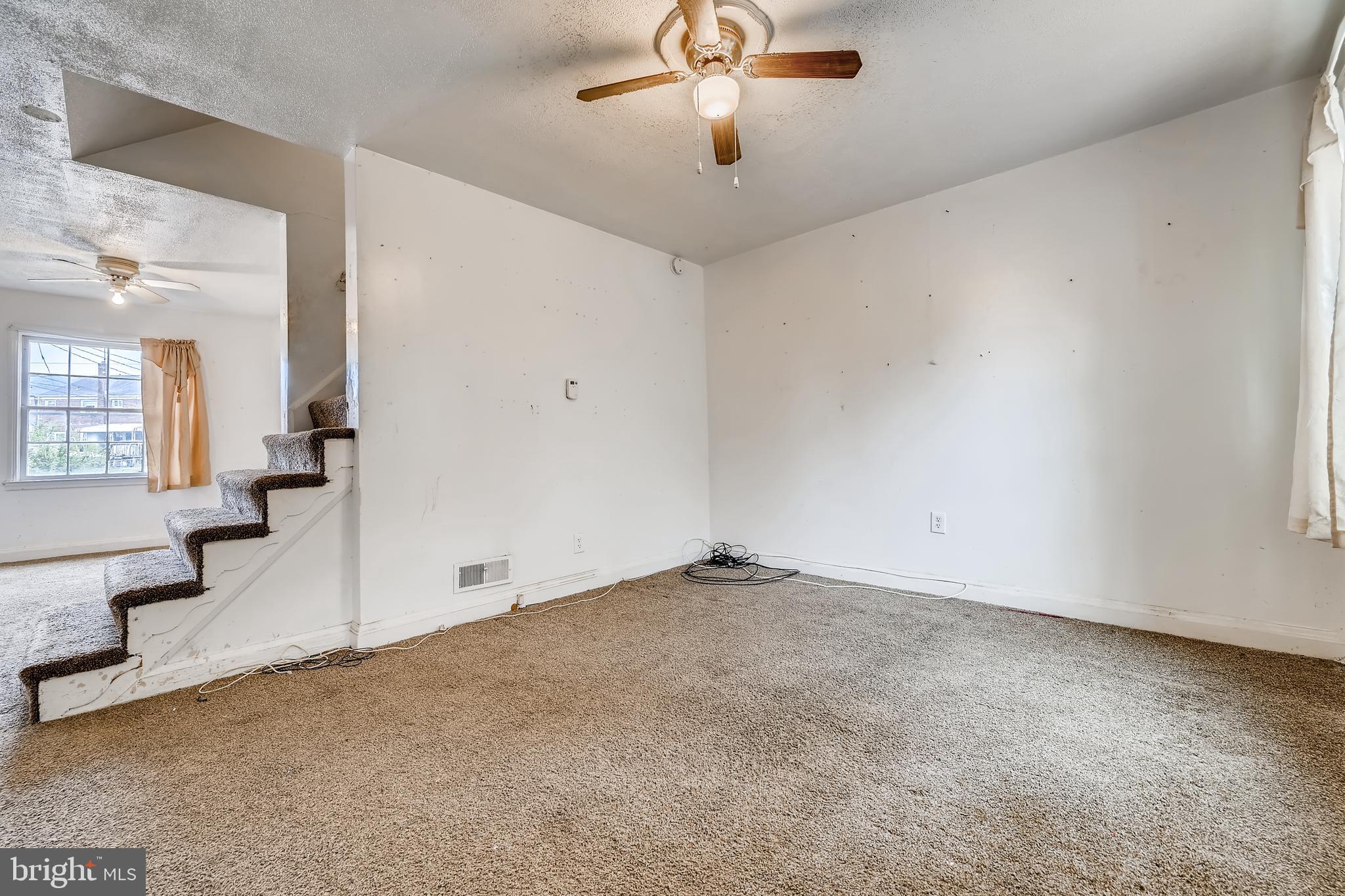 739 Arncliffe Road Essex, MD 21221 - Photo 4 of 25