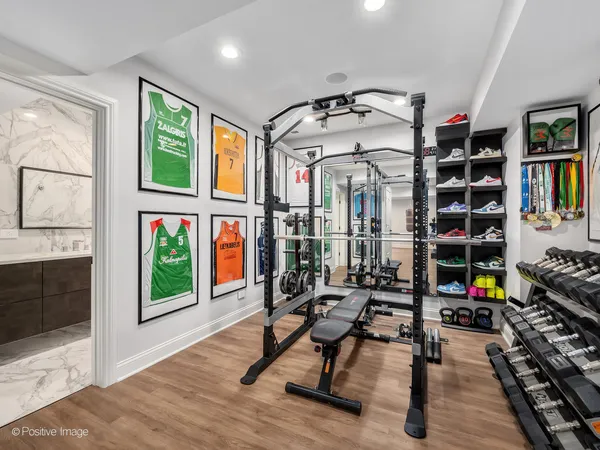 $2,500,000 | 11810 Cross Creek Court, Burr Ridge, IL 60527