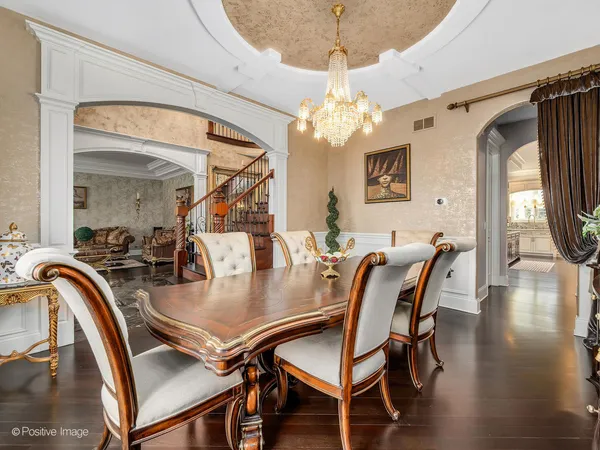 $2,500,000 | 11810 Cross Creek Court, Burr Ridge, IL 60527