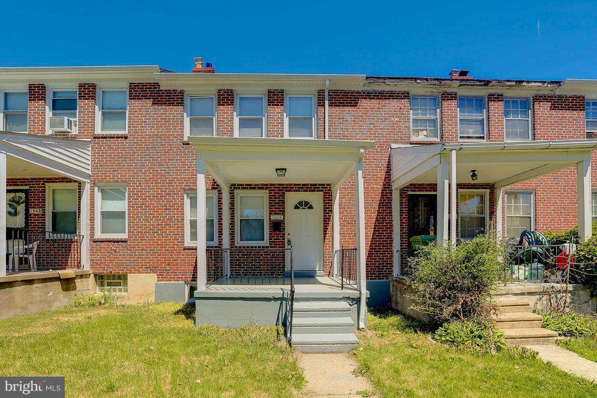 1004 St Dunstans Road Baltimore, MD 21212 - Photo 1 of 18 Exterior (Front)