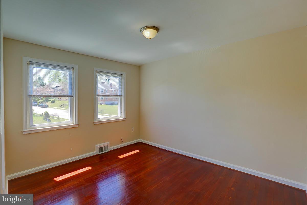 1004 St Dunstans Road Baltimore, MD 21212 - Photo 13 of 18 Bedroom