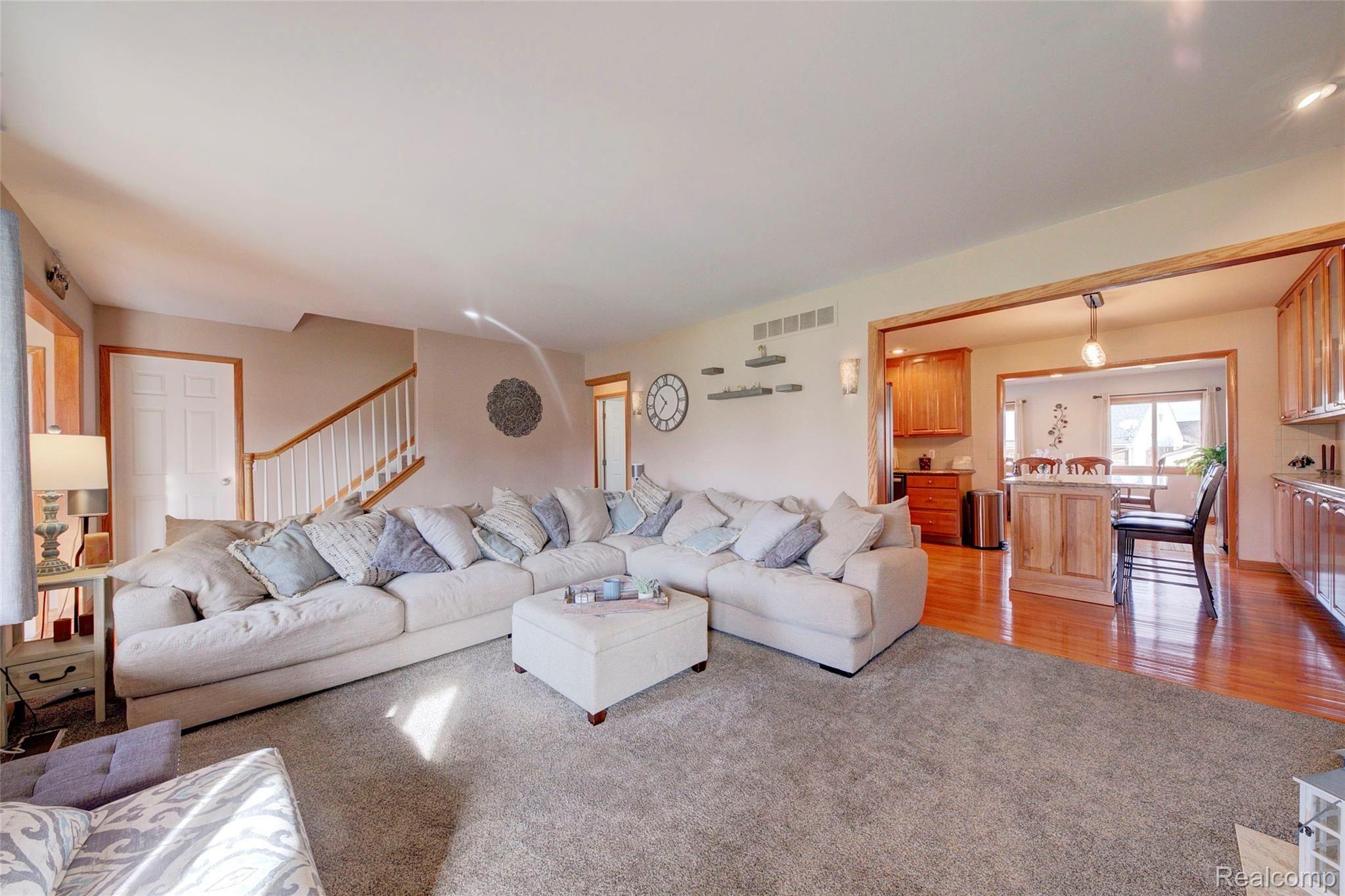 45264 Rector Drive Canton, MI 48188 - Photo 8 of 48 4H8A2041_2_3.jpg