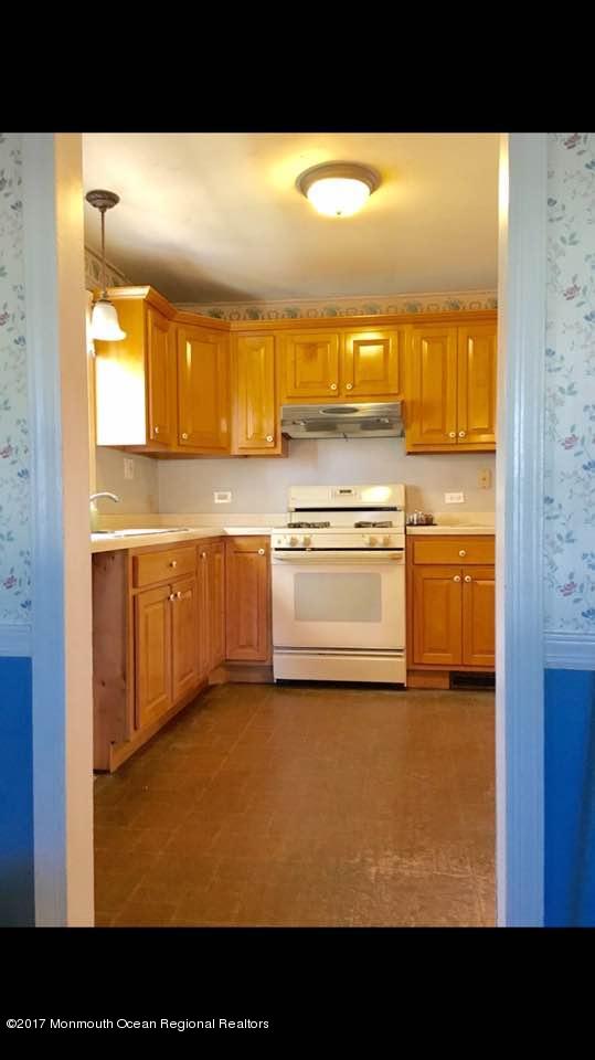 3 Pershing Place Keyport, NJ 07735 - Photo 7 of 19 Pershing 6