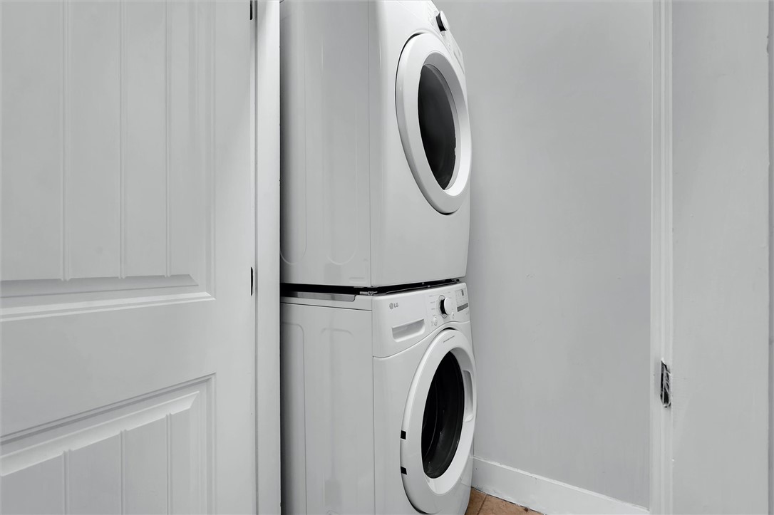 101 West Lane, Unit 1107 Clemson, SC 29631 - Photo 17 of 35 Laundry area