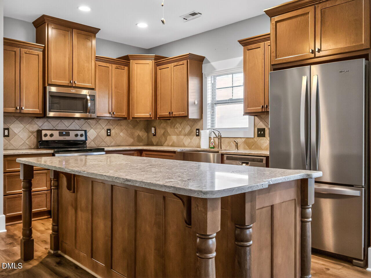 137 Bella Square Smithfield, NC 27577 - Photo 10 of 28 010-1280x960-kitchen