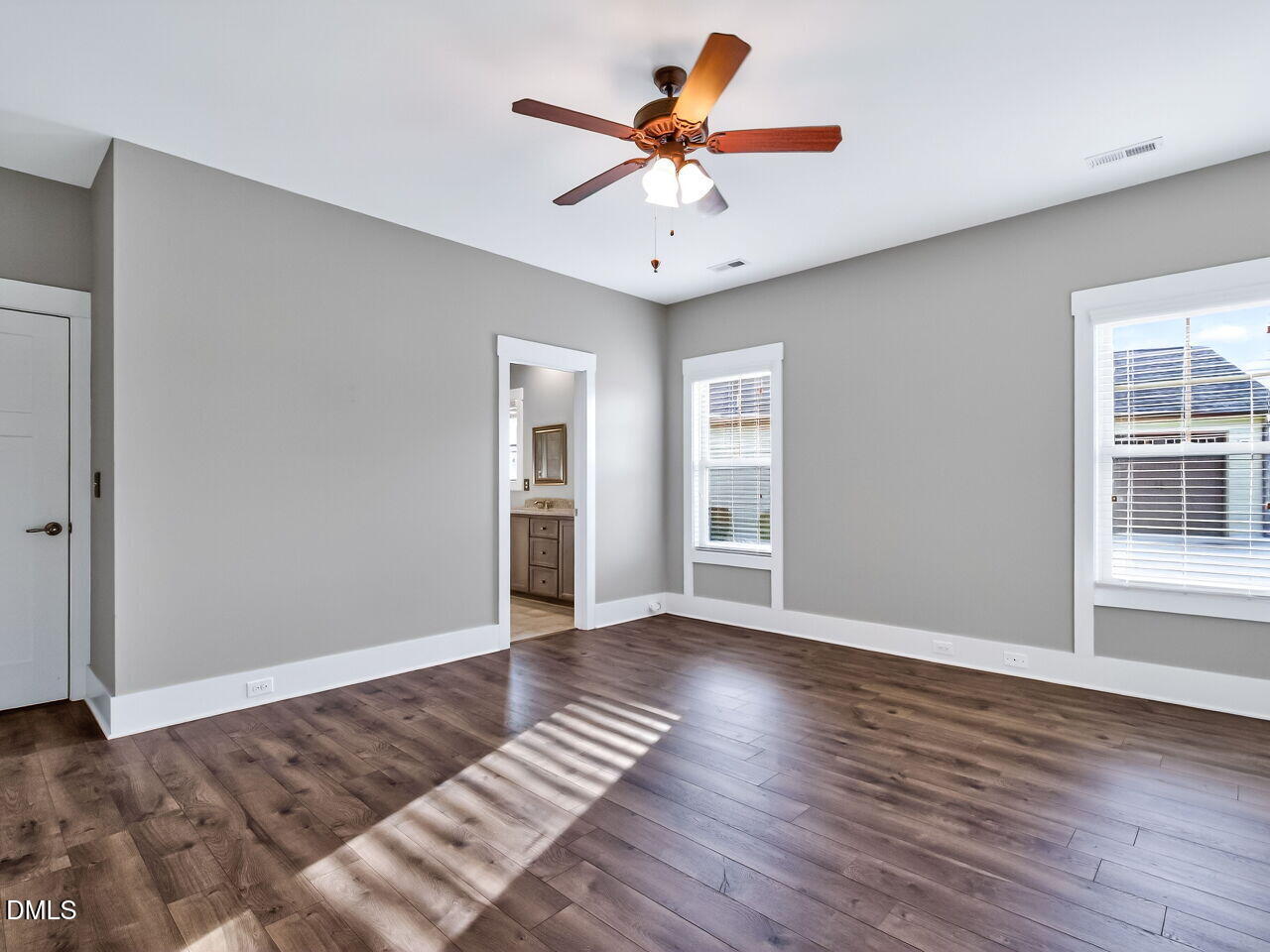 137 Bella Square Smithfield, NC 27577 - Photo 19 of 28 019-1280x960-primary-br