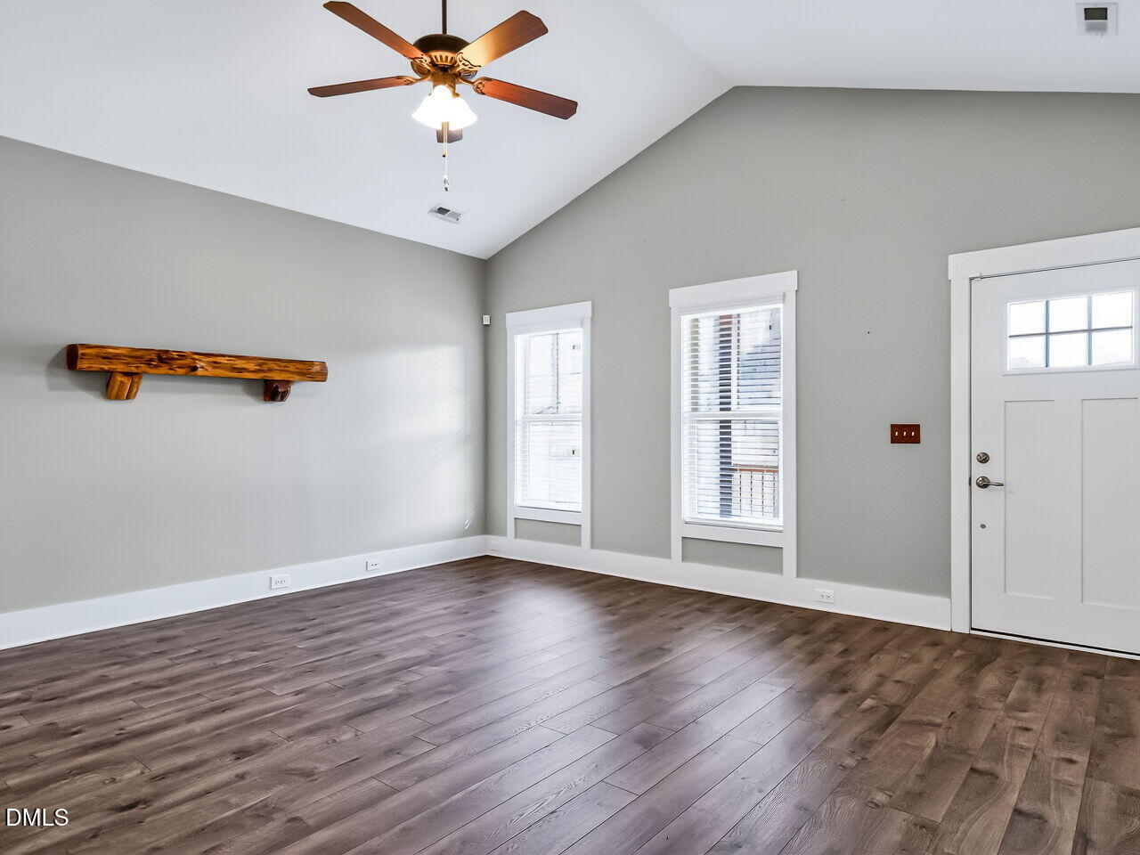 137 Bella Square Smithfield, NC 27577 - Photo 3 of 28 003-1280x960-living-room