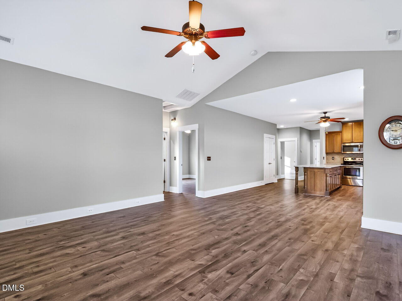 137 Bella Square Smithfield, NC 27577 - Photo 6 of 28 006-1280x960-living-room