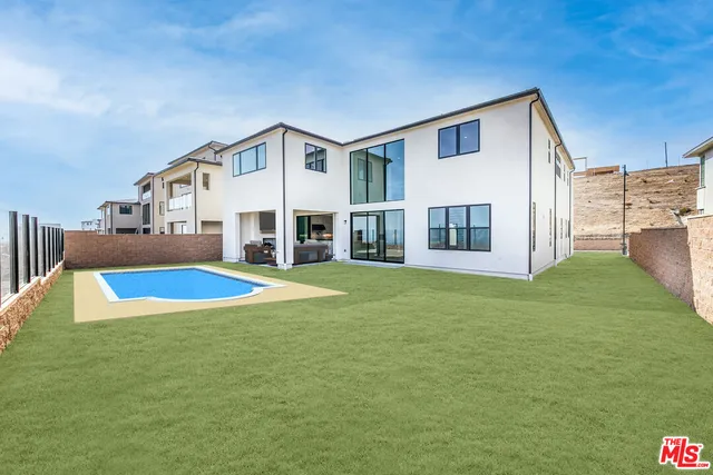 $13,800 | 11770 Hillsborough Lane, Porter Ranch, CA 91326