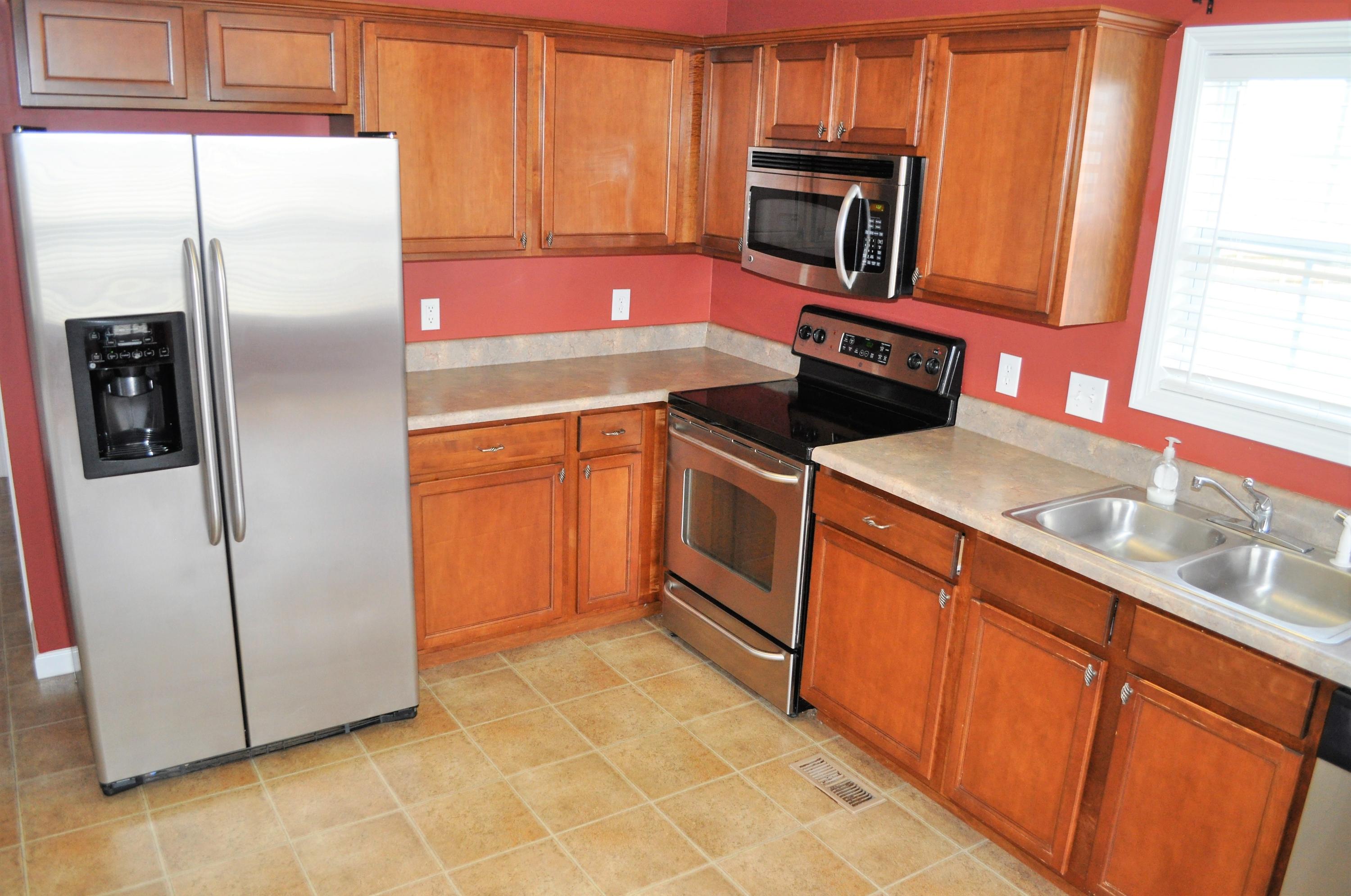 5510 Golden Gate Road Knoxville, TN 37918 - Photo 8 of 27 8 Kitchen