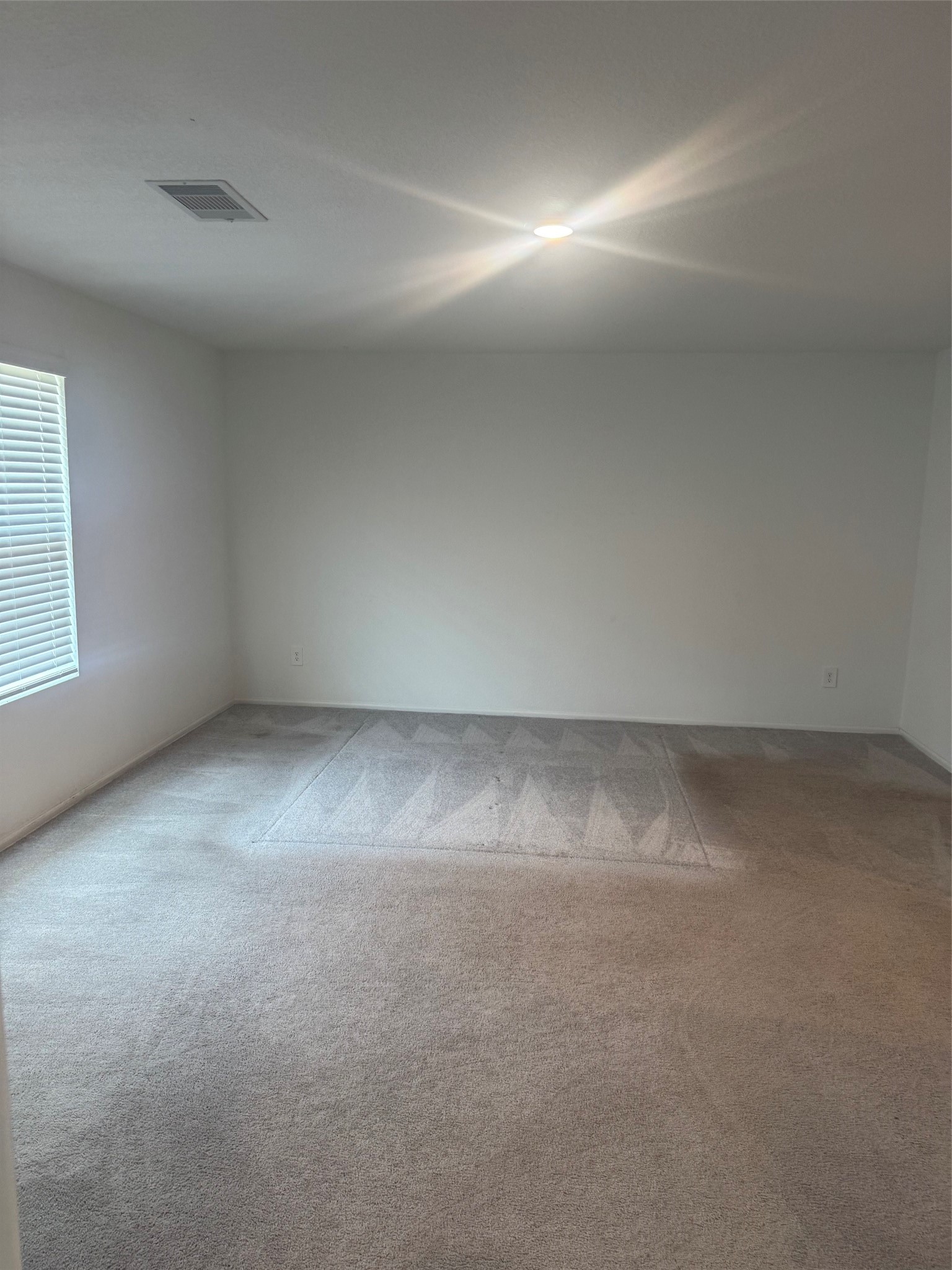 3202 Holly Stokes Way Conroe, TX 77301 - Photo 15 of 24 a view of room and window
