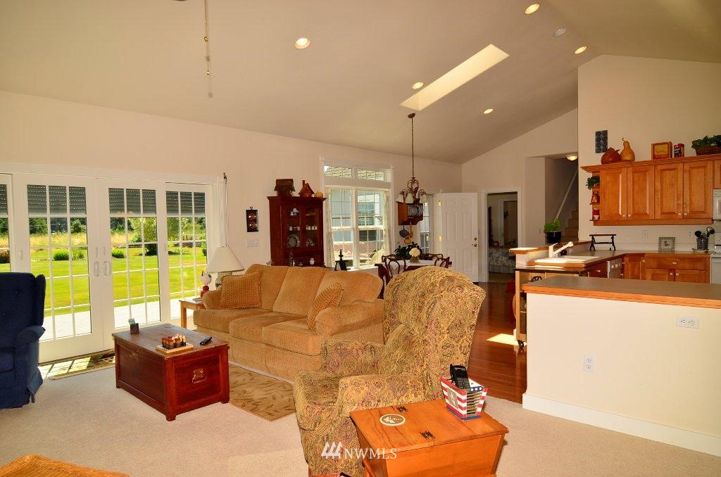8749 181st Way Southwest Rochester, WA 98579 - Photo 3 of 15