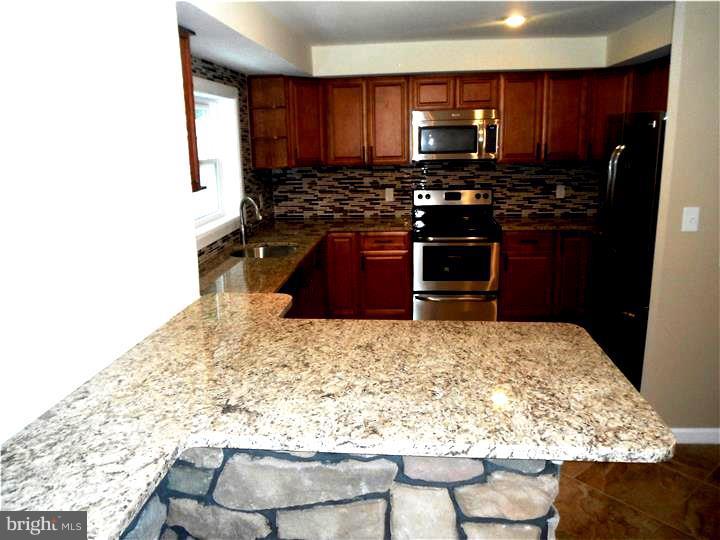 207 Stanford Road Fairless Hills, PA 19030 - Photo 13 of 22 Gallery Image 13