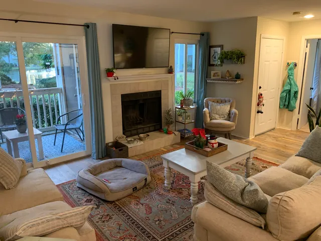 $2,650 | 1481 Center Street, Unit 1806, Mount Pleasant, SC 29464