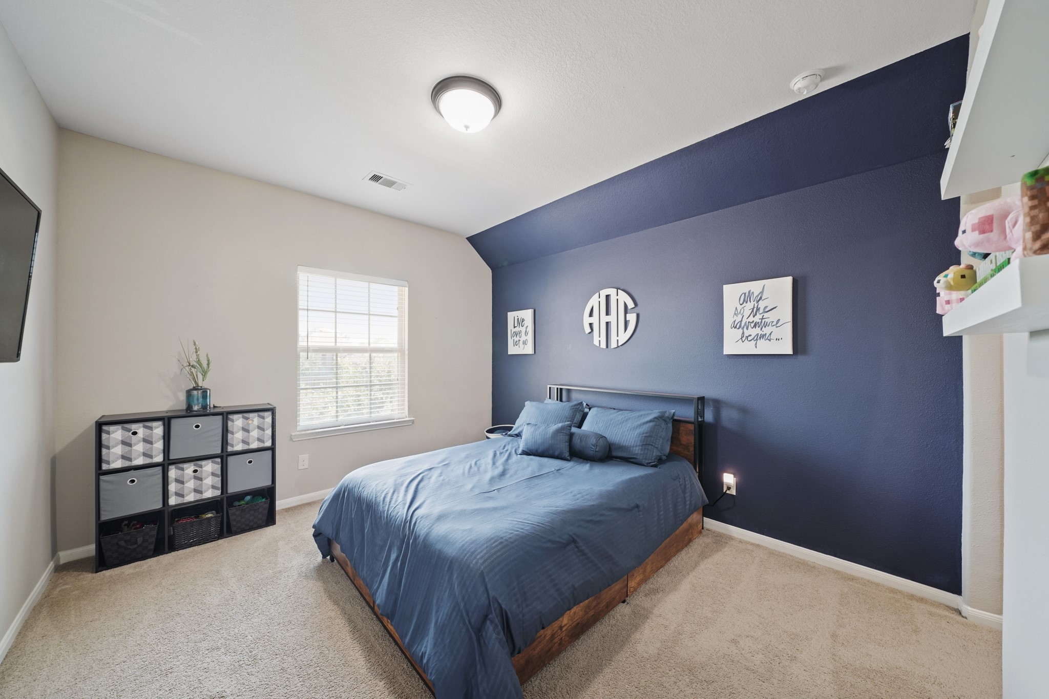 4210 Dalea Clover Lane Manvel, TX 77578 - Photo 22 of 38 a bedroom with a bed and a window