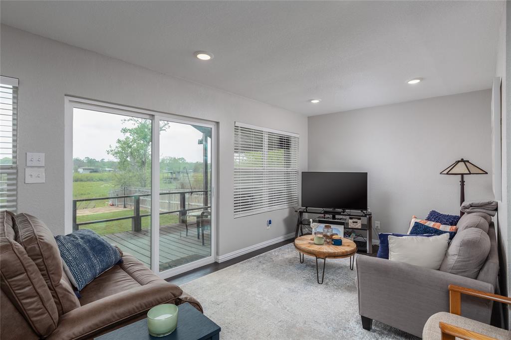 6827 Briar Road Azle, TX 76020 - Photo 11 of 30