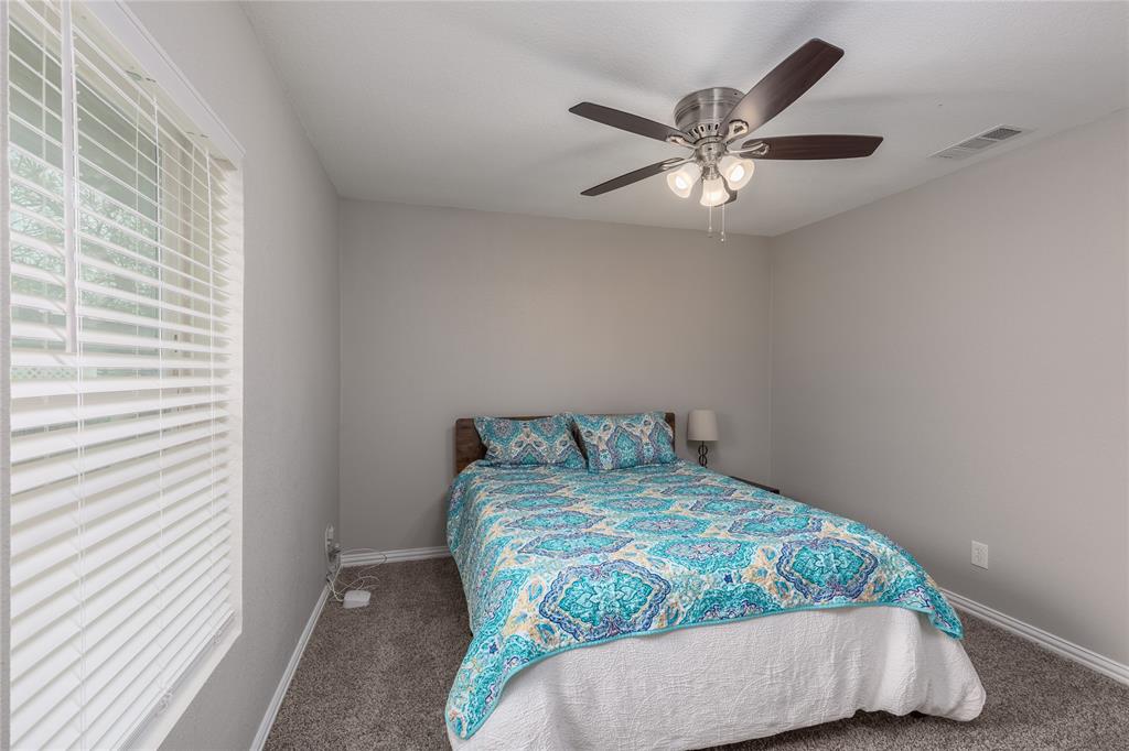 6827 Briar Road Azle, TX 76020 - Photo 16 of 30