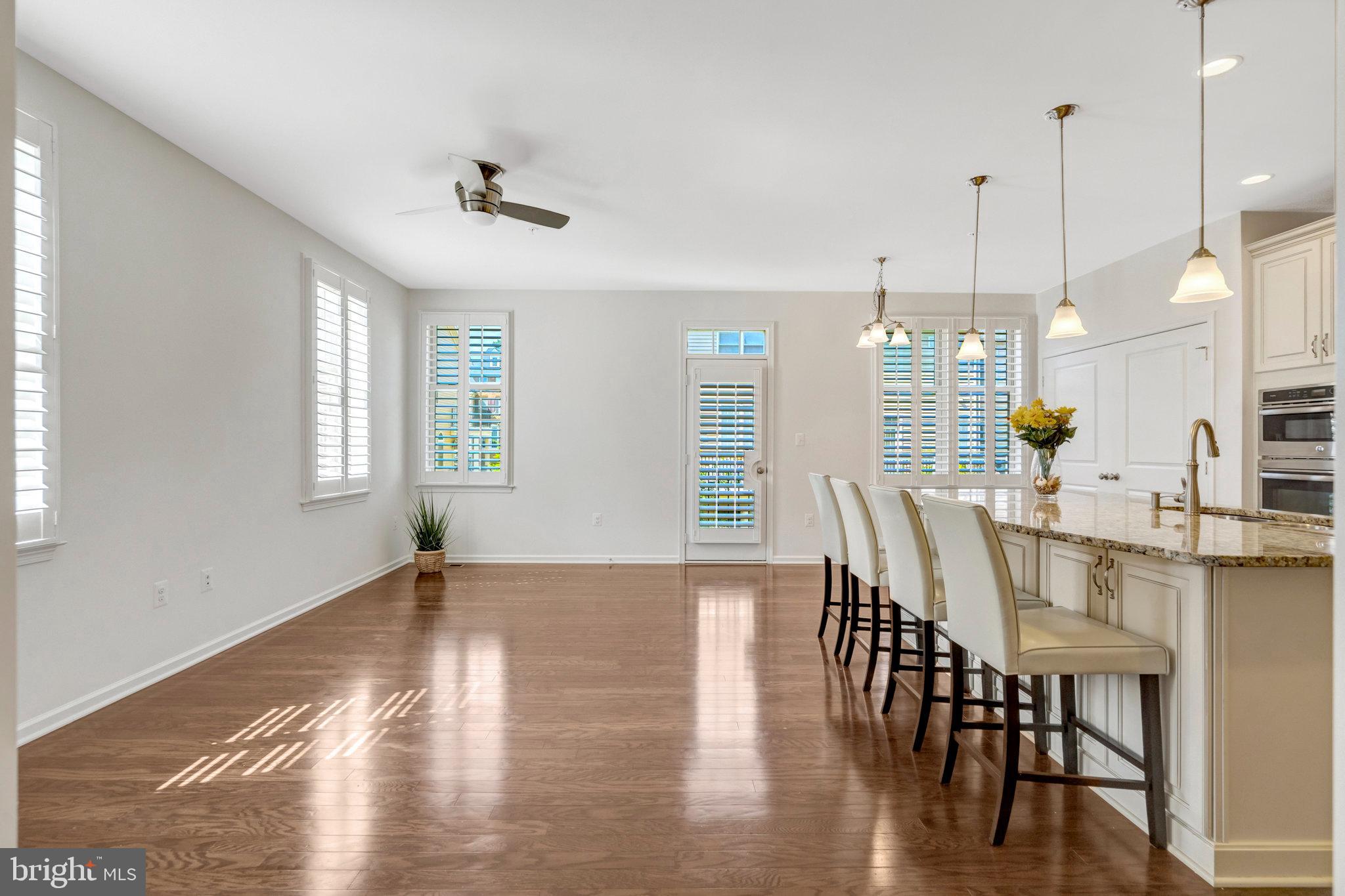 42634 Lancaster Ridge Terrace Chantilly, VA 20152 - Photo 15 of 63 Plantation shutters, fan and light