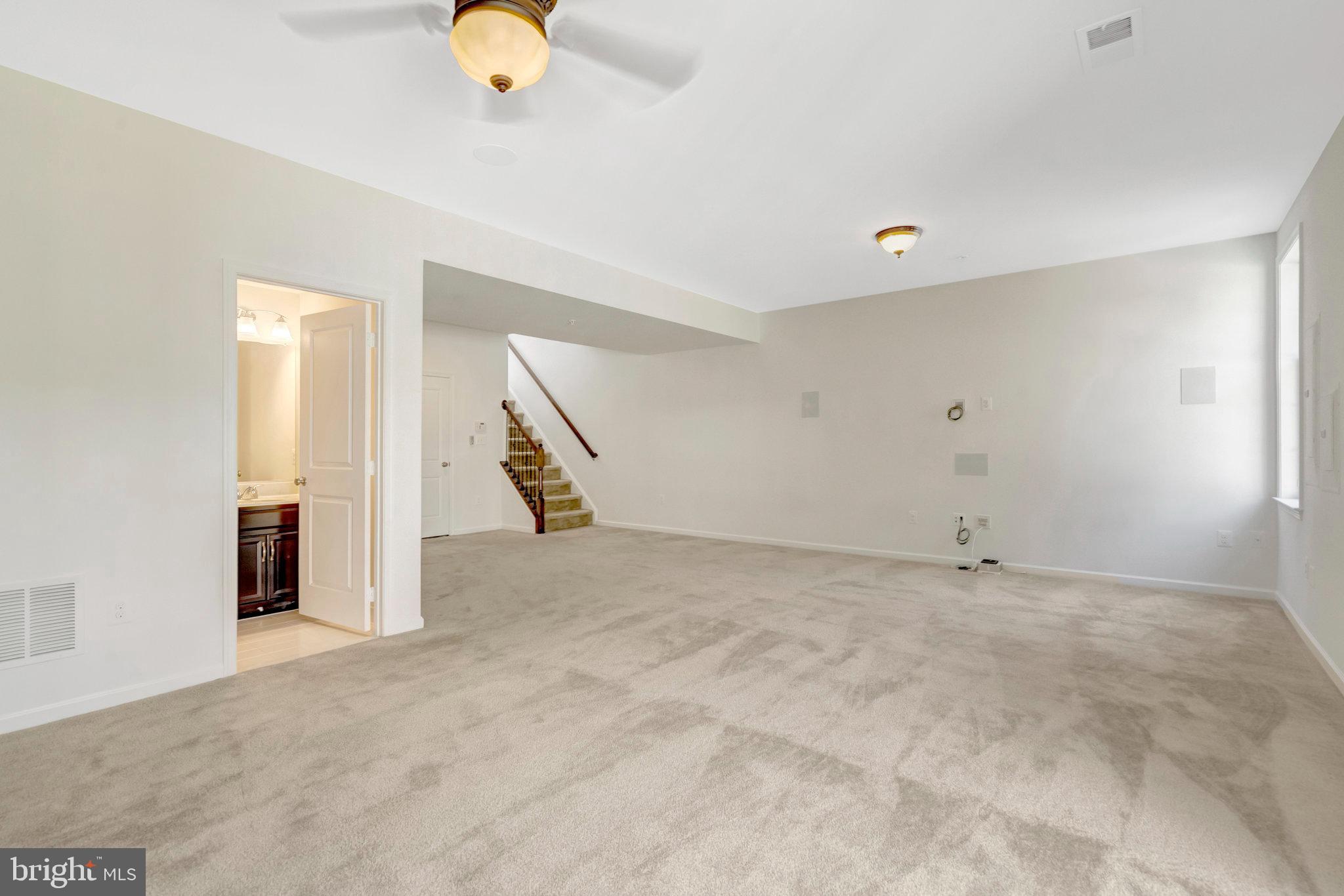 42634 Lancaster Ridge Terrace Chantilly, VA 20152 - Photo 52 of 63 Rec room has a full bath and large closet