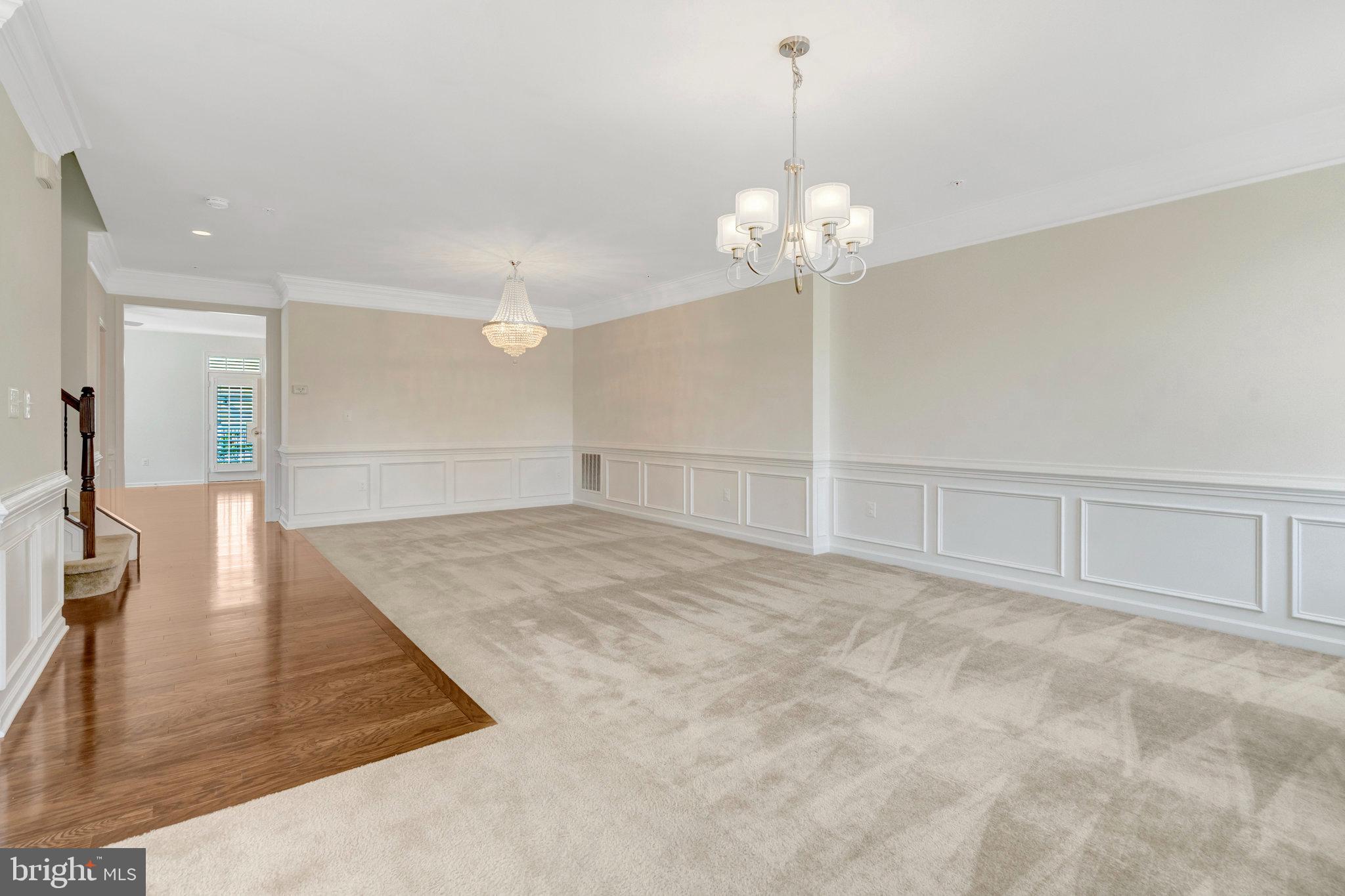 42634 Lancaster Ridge Terrace Chantilly, VA 20152 - Photo 8 of 63 Gleaming hardwood floors - 9' ceilings