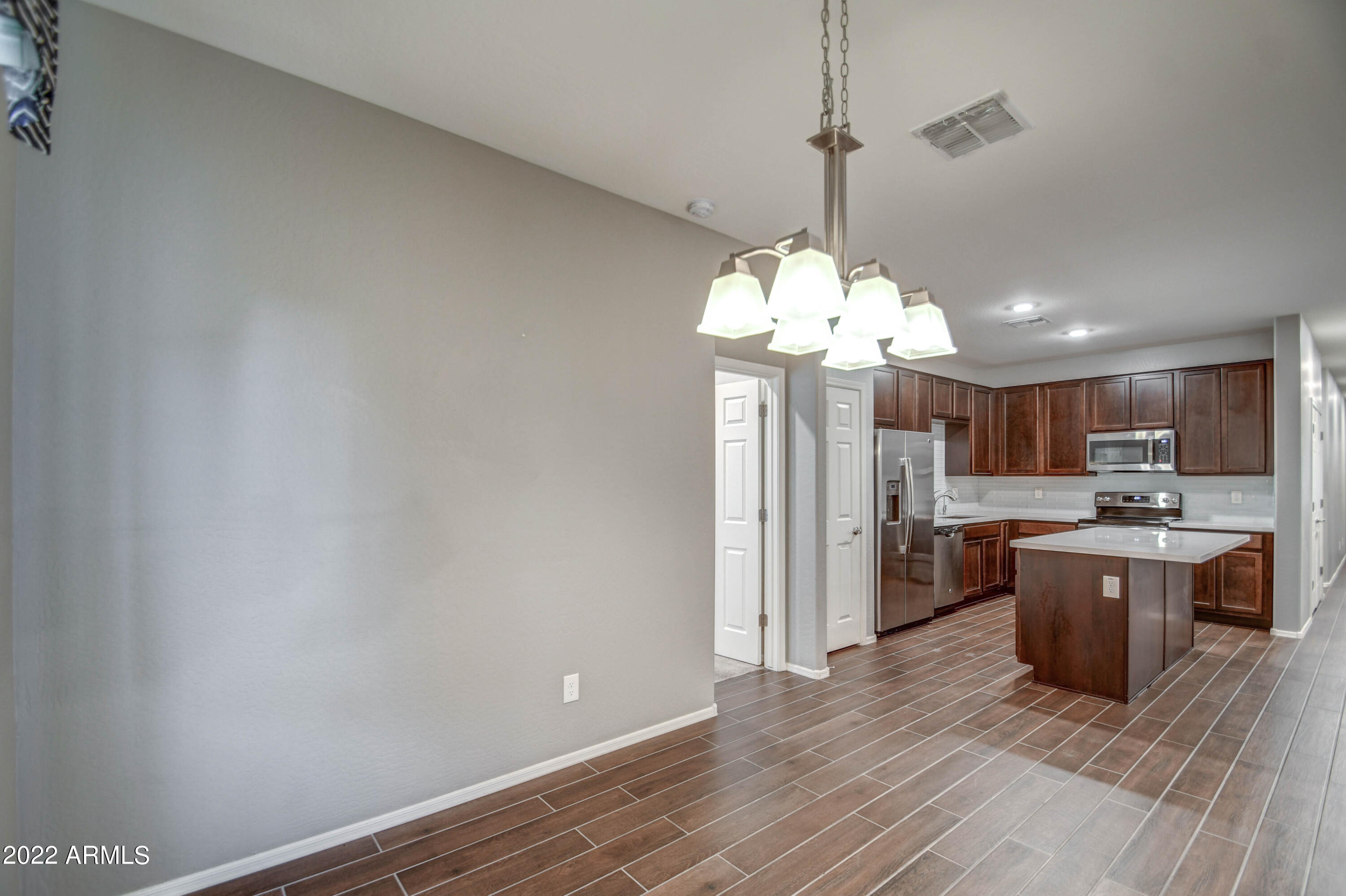 4088 West Coles Road Laveen, AZ 85339 - Photo 3 of 23 DINING 2