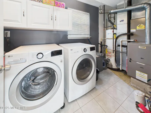 a picture of a wall painting