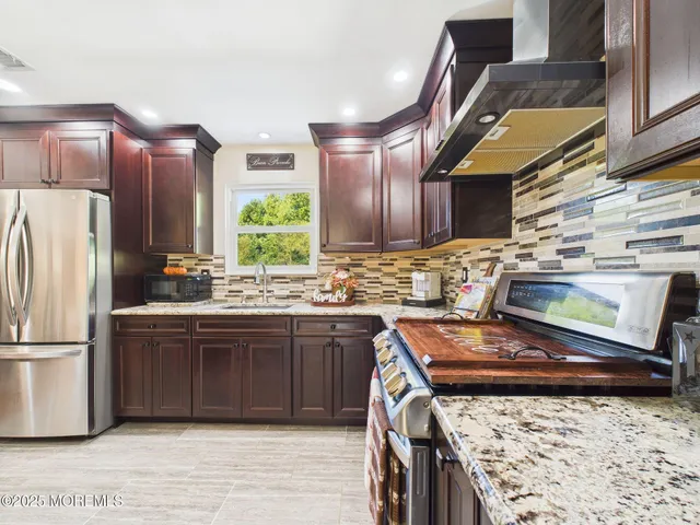 $725,000 | 20 Netty Street, Howell, NJ 07731