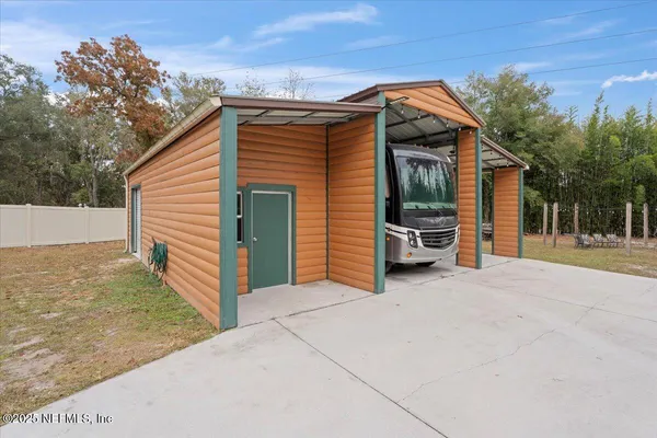 $675,000 | 4466 Santa Clara Avenue, Middleburg, FL 32068