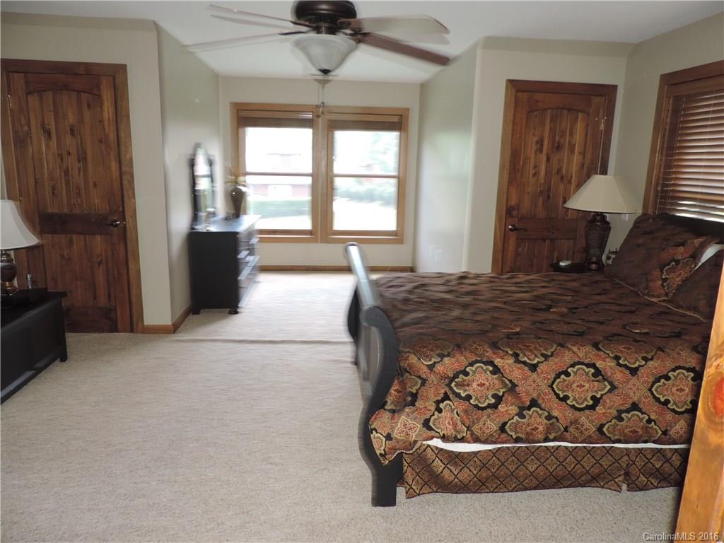 653 Panoramic Loop Maggie Valley, NC 28751 - Photo 16 of 24 Gallery Image 16